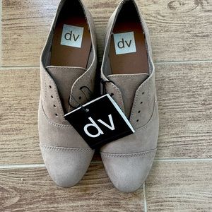 Brand: DV